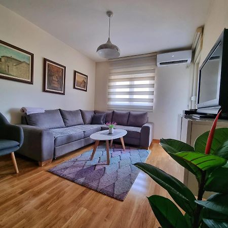 Riverside Apartment Podgorica Eksteriør billede