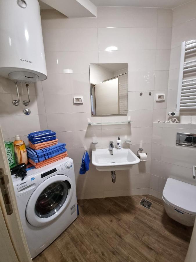 Riverside Apartment Podgorica Eksteriør billede