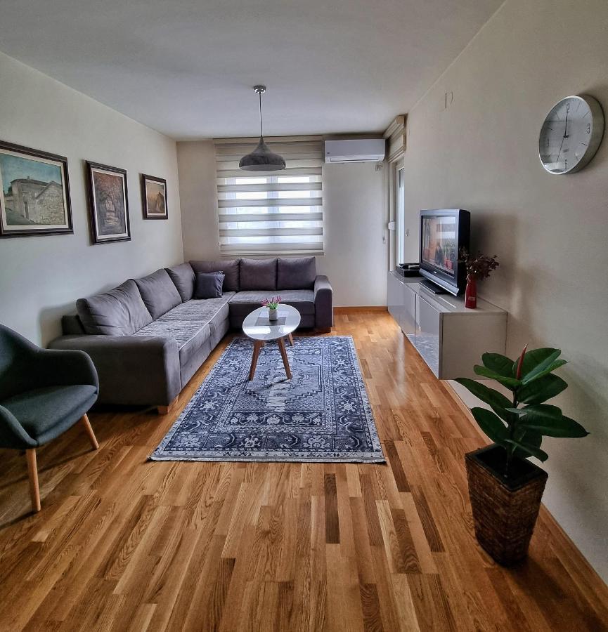 Riverside Apartment Podgorica Eksteriør billede