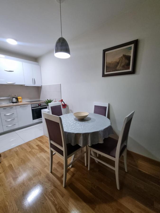 Riverside Apartment Podgorica Eksteriør billede